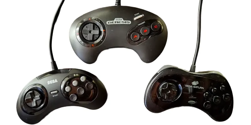 Pads de MegaDrive (Genesis) y Sega Saturn