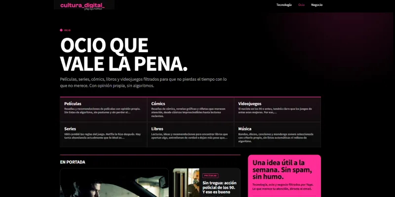 Logotipo multicolor según sección