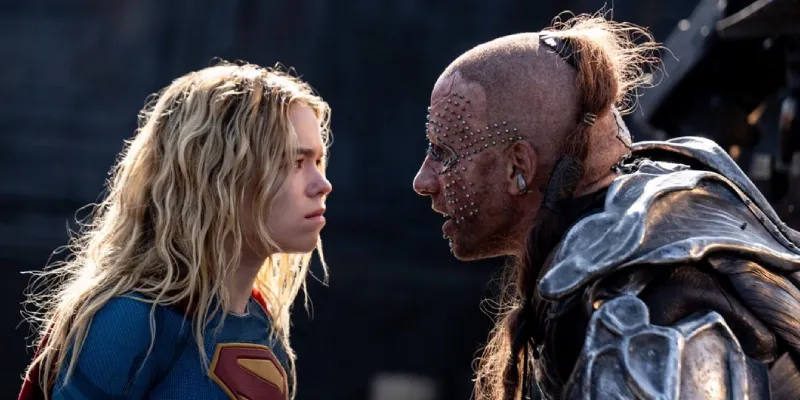 El villano Krem y Supergirl