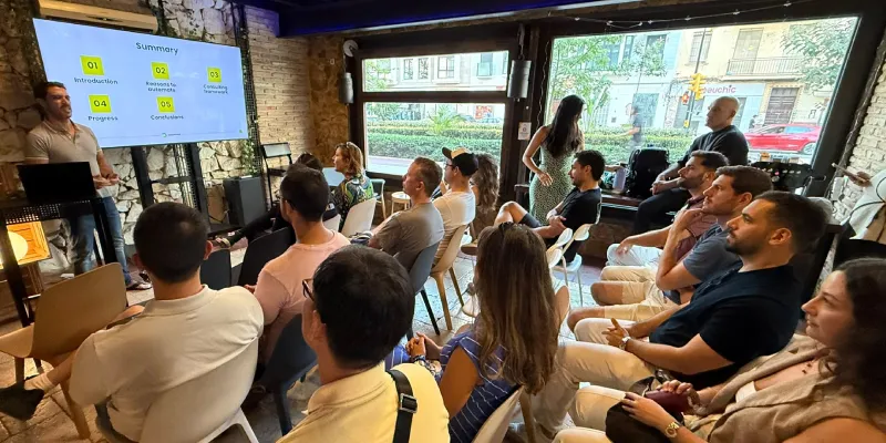 Charla sobre consultoría digital y el uso de la IA
